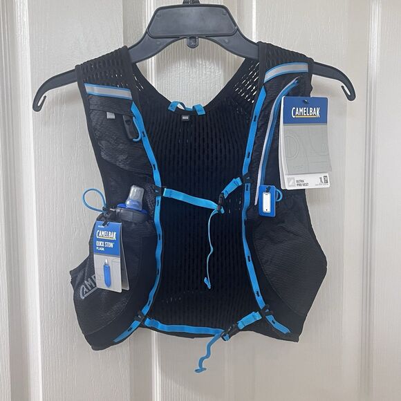 Camelbak Ultra Pro 34 oz Hydration Vest Vent Mesh Black Hiking Running SZ Small - Picture 1 of 16